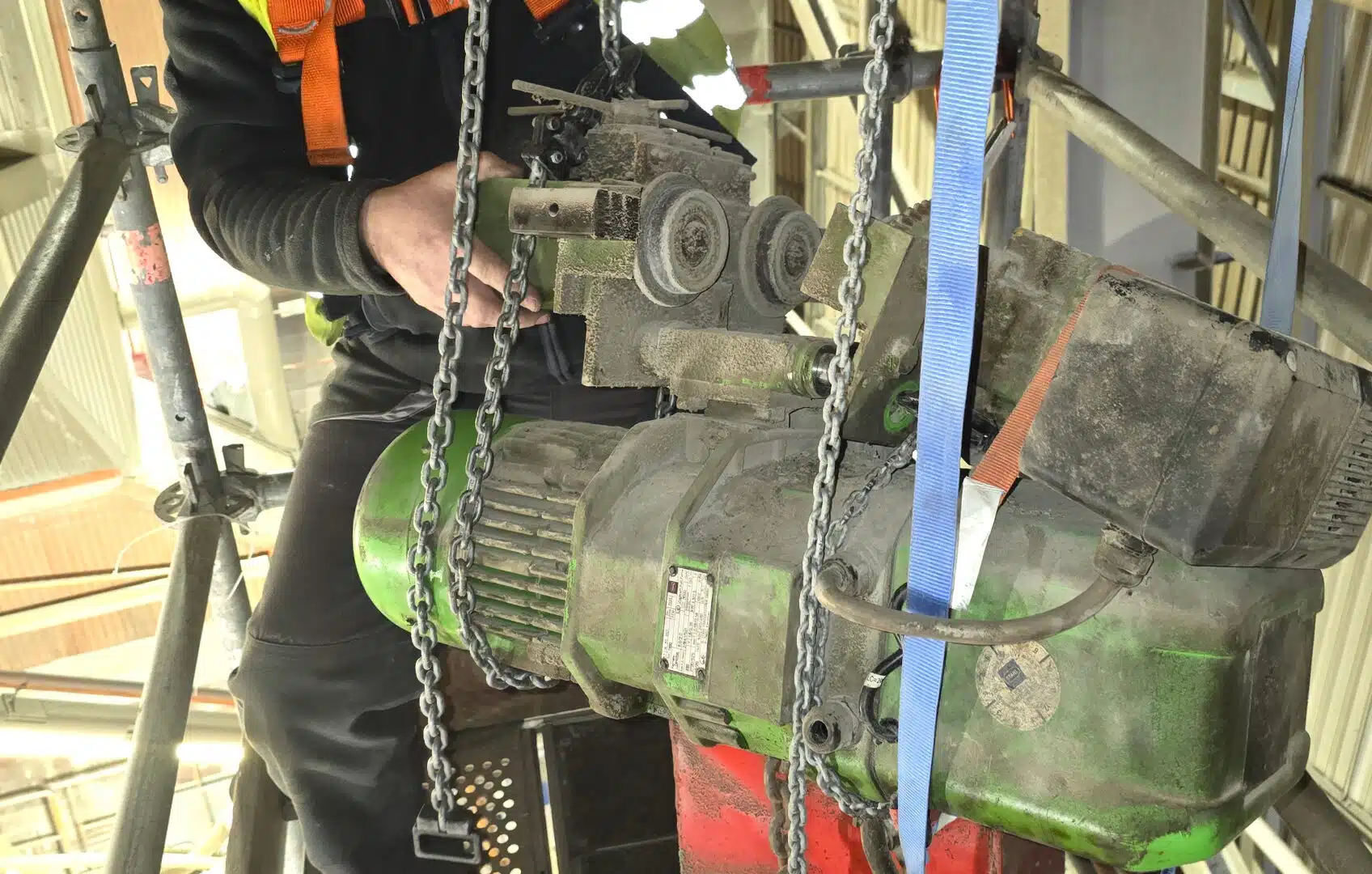 Remplacement Palan électrique à chaîne Isère