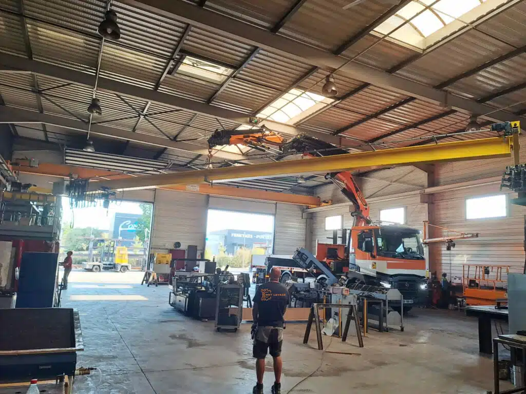Fabrication-et-montage-pont-roulant-Burlet-Metal-2T AIN